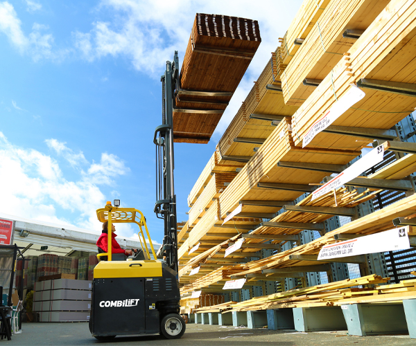 Combilift – COMBI CB – Multi Directional counterbalance forklift – handling long loads - Building Supply - DIY - Timber - Lumber - Outdoor