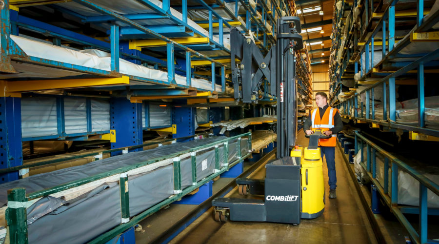 Combilift – COMBI WR4 – Multi-direction walkie reach stacker - Racking