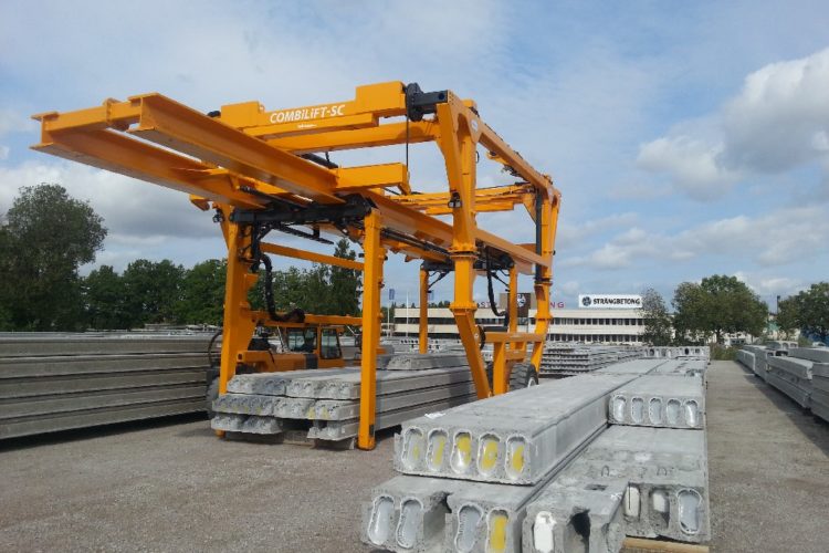 Grapple Arms for Flat Rack Containers