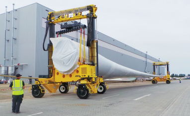 Combilift Straddle Carrier transporting wind turbine blade