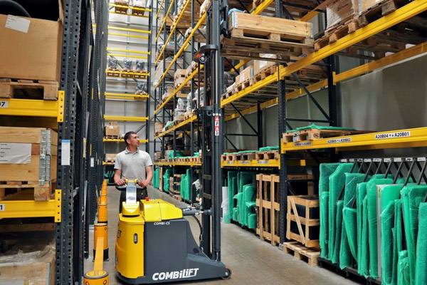 ecommerce forklifts